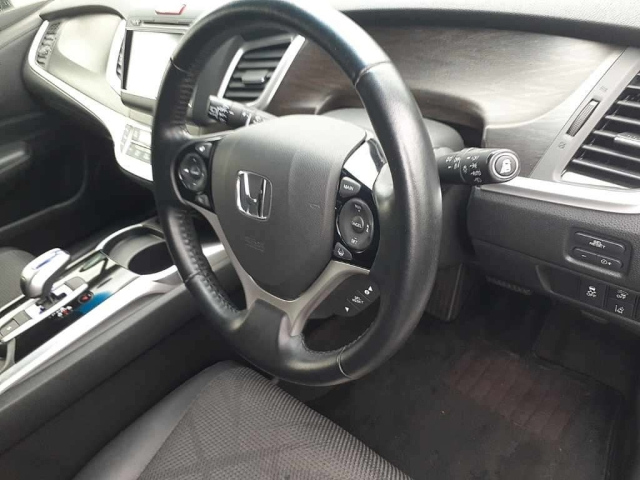 HONDA JADE 2015