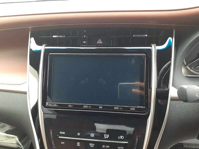TOYOTA HARRIER 2019