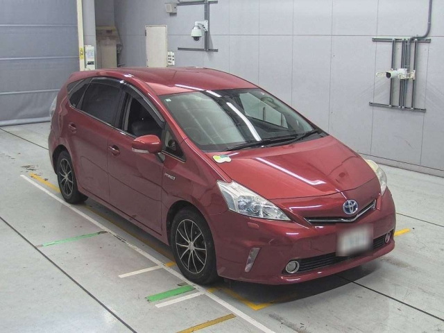 TOYOTA PRIUS ALPHA 2012