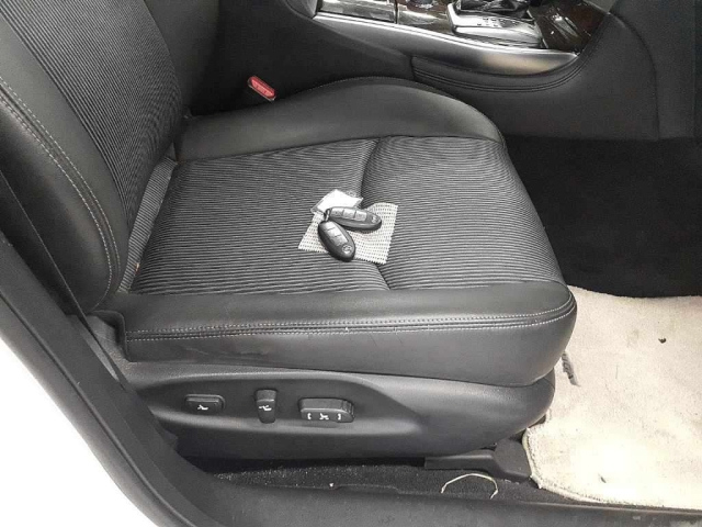 NISSAN FUGA 2011