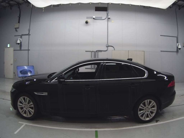 JAGUAR XF SERIES 2016