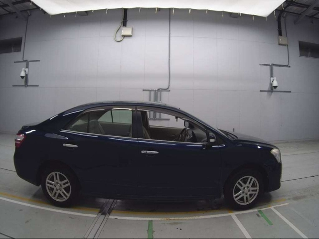 TOYOTA PREMIO 2010