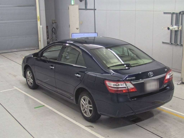 TOYOTA PREMIO 2010