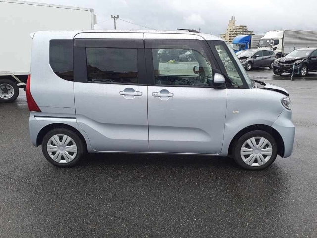 DAIHATSU TANTO 2021
