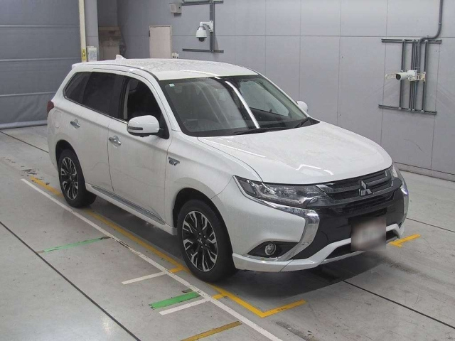 MITSUBISHI OUTLANDER PHEV 2016