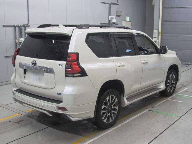TOYOTA LAND CRUISER PRADO 2022