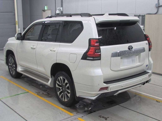 TOYOTA LAND CRUISER PRADO 2022