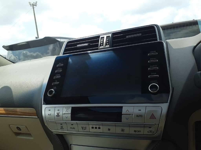 TOYOTA LAND CRUISER PRADO 2022