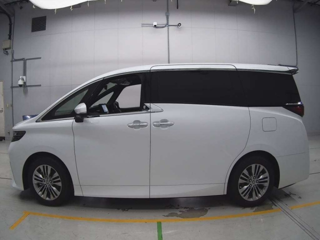 TOYOTA ALPHARD 2025
