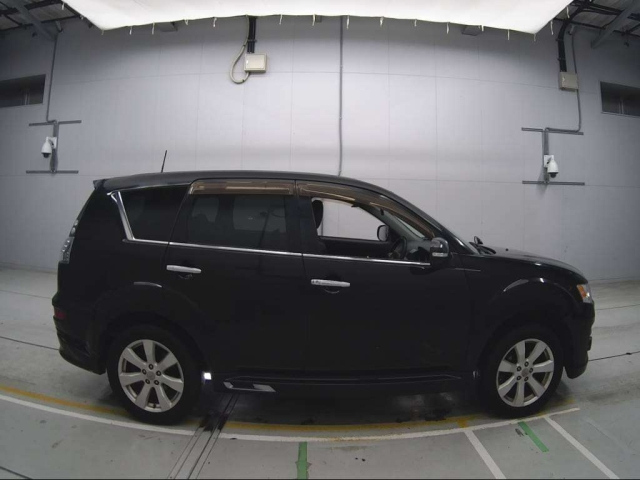 MITSUBISHI OUTLANDER 2010