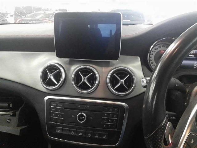 MERCEDES BENZ CLA CLASS 2015