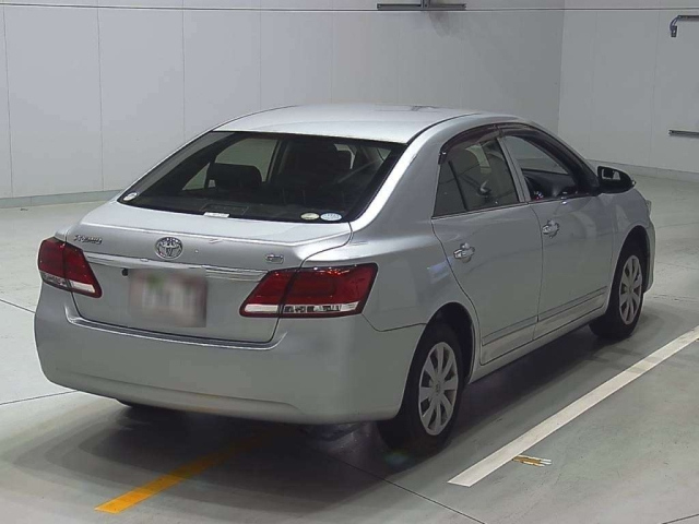 TOYOTA PREMIO 2018