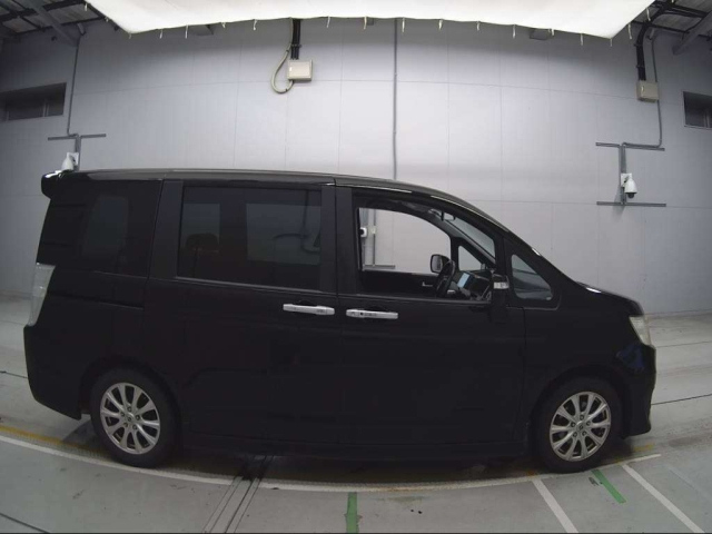 HONDA STEP WAGON 2014