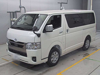 TOYOTA HIACE VAN 2025