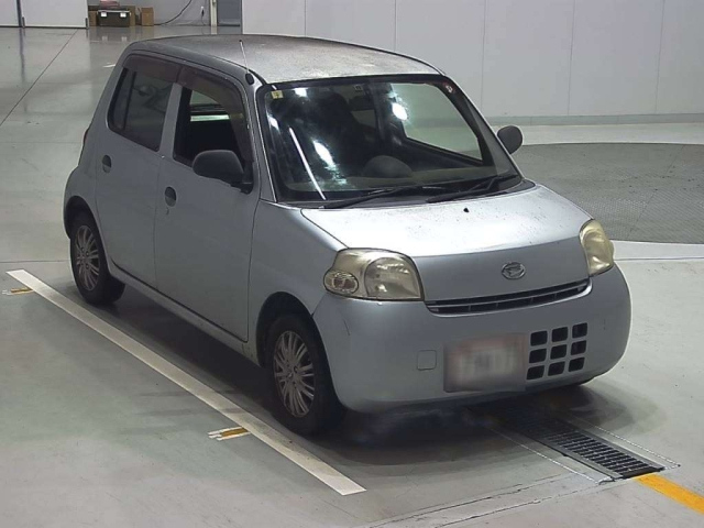 DAIHATSU ESSE 2010