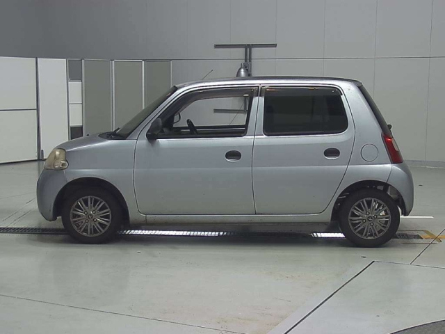 DAIHATSU ESSE 2010
