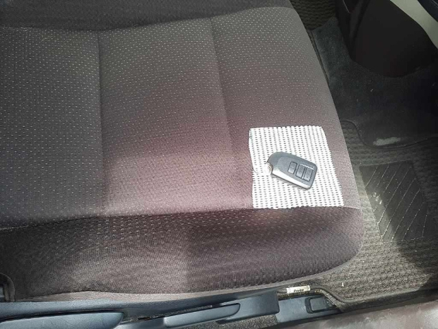 TOYOTA PORTE 2012