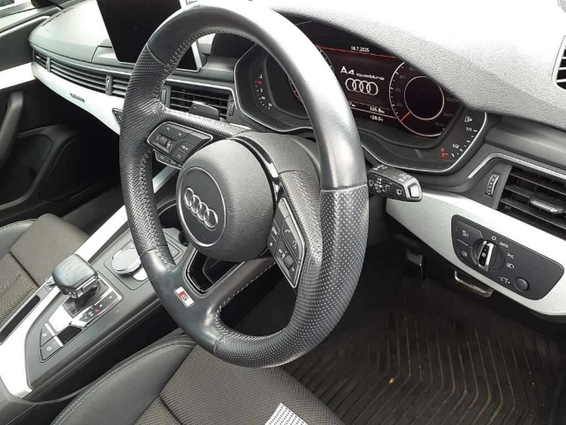 AUDI A4 2016