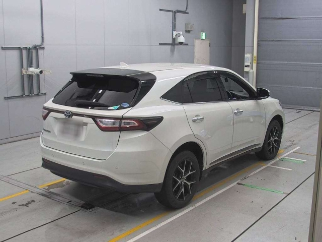 TOYOTA HARRIER 2019