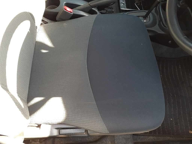 DAIHATSU ESSE 2011