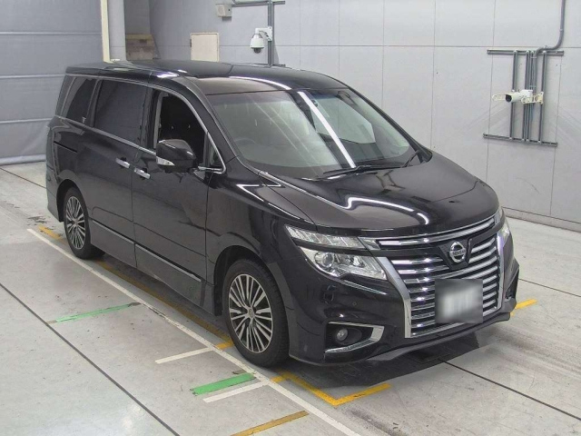 NISSAN ELGRAND 2018
