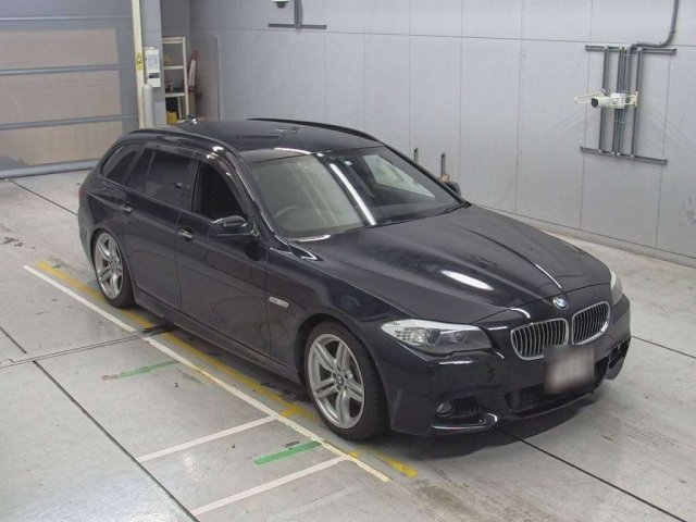 BMW 5 SERIES 2012