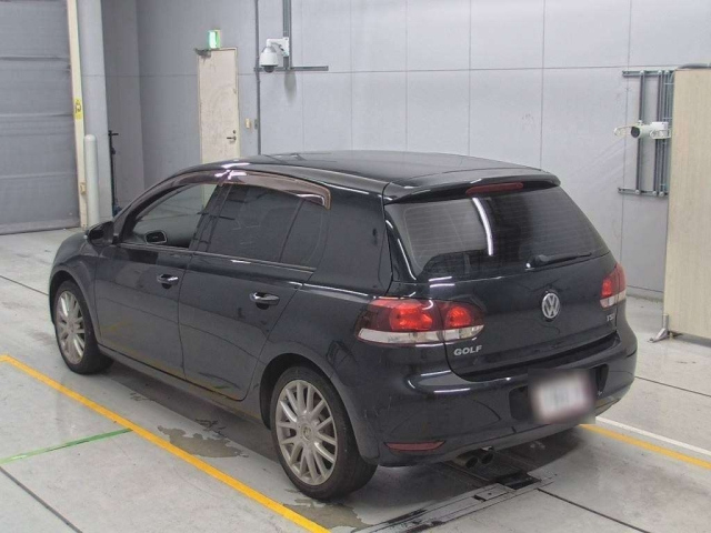 VOLKSWAGEN GOLF 2012
