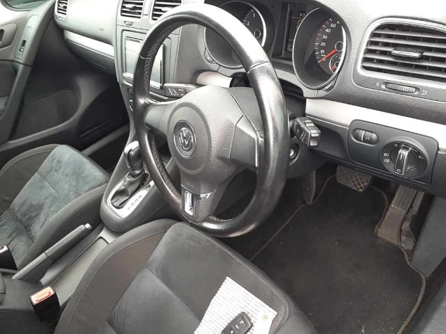 VOLKSWAGEN GOLF 2012