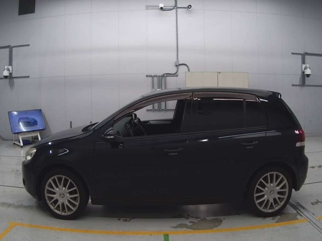 VOLKSWAGEN GOLF 2012