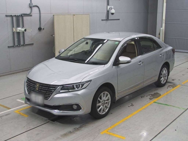 TOYOTA PREMIO 2017