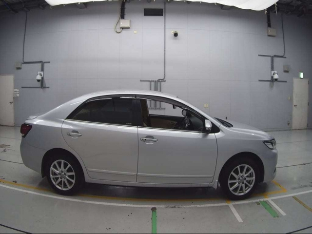TOYOTA PREMIO 2017
