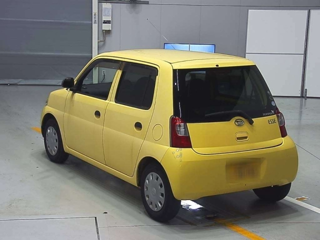DAIHATSU ESSE 2011
