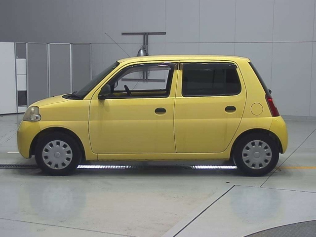 DAIHATSU ESSE 2011
