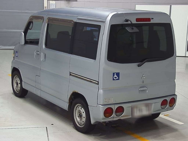 MITSUBISHI TOWNBOX 2009