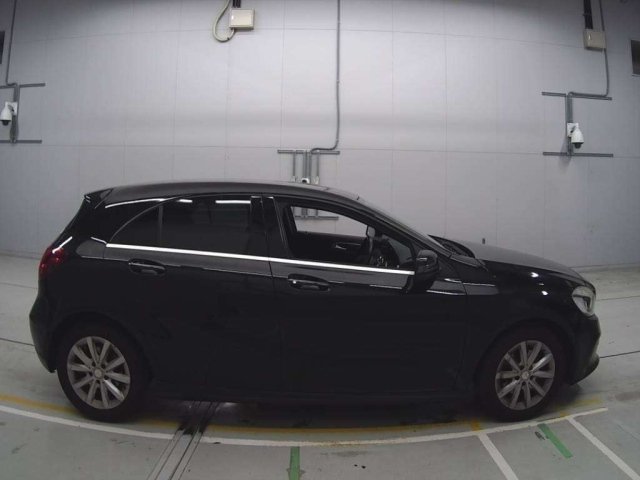 MERCEDES BENZ A CLASS 2016