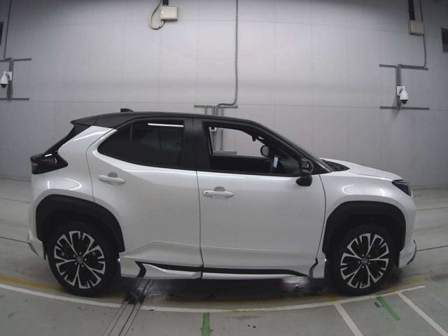 TOYOTA YARIS CROSS 2024