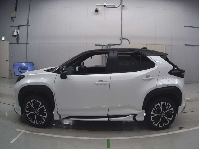 TOYOTA YARIS CROSS 2024