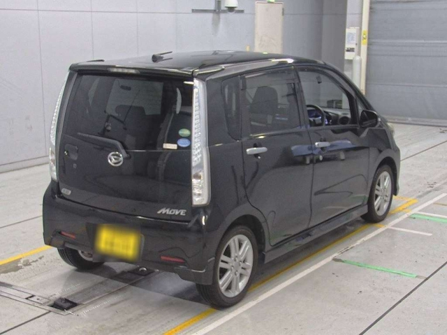 DAIHATSU MOVE 2013