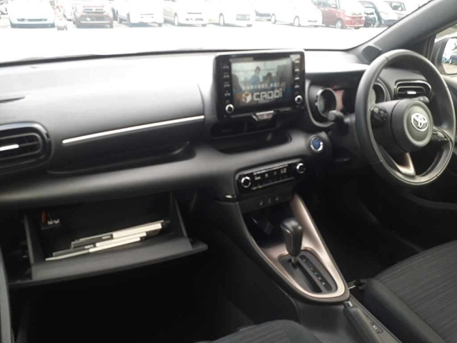 TOYOTA YARIS 2020