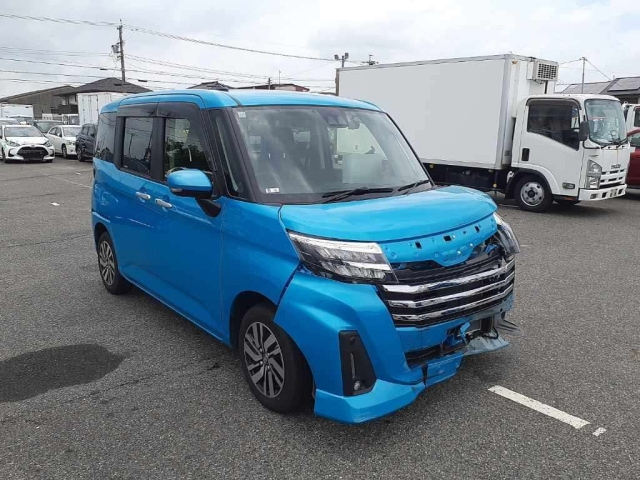 TOYOTA ROOMY 2023