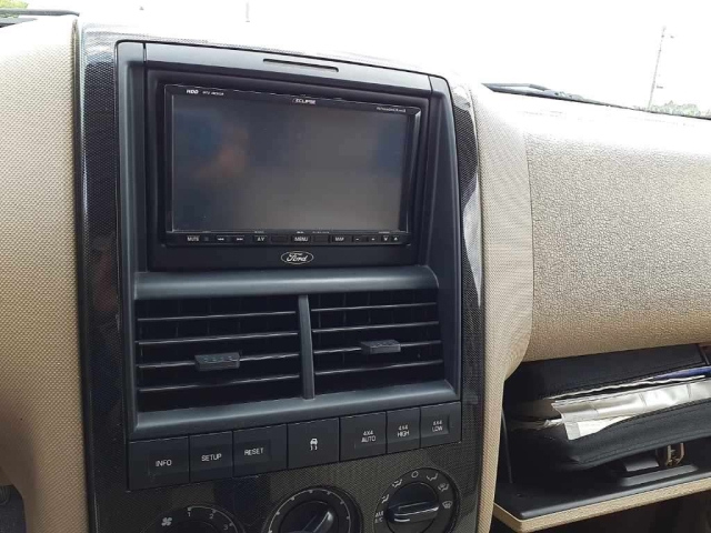FORD EXPLORER 2010