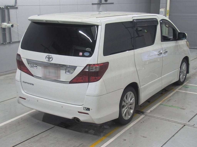 TOYOTA ALPHARD 2010