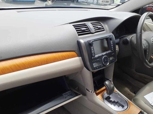 TOYOTA PREMIO 2009