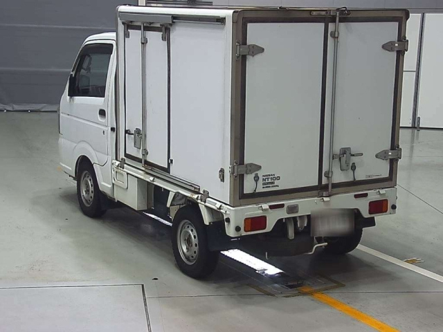NISSAN CLIPPER TRUCK 2015