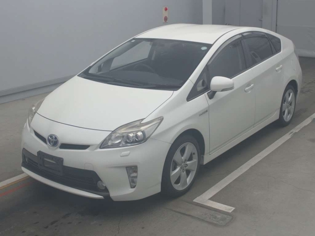 TOYOTA PRIUS 2014