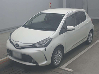 TOYOTA VITZ 2015