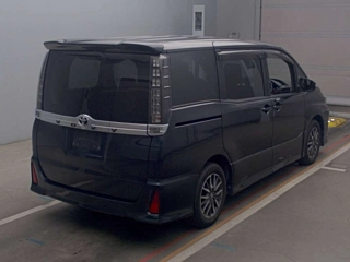 TOYOTA VOXY 2016