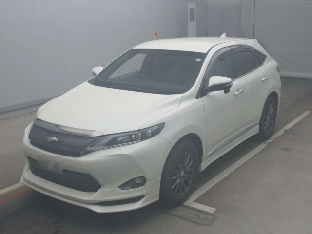 TOYOTA HARRIER 2017