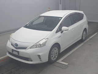 TOYOTA PRIUS ALPHA 2012