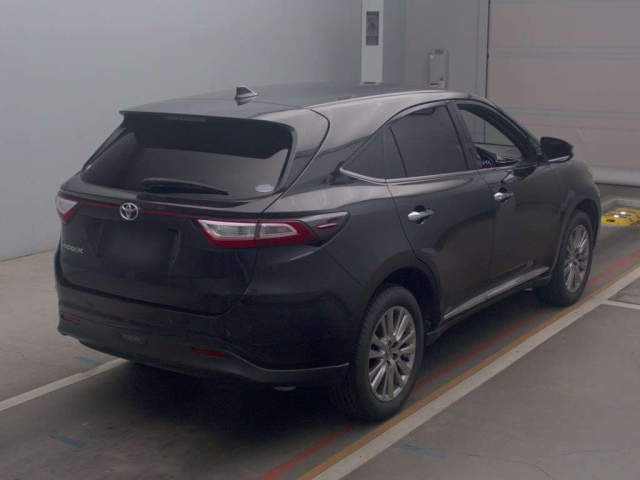 TOYOTA HARRIER 2018
